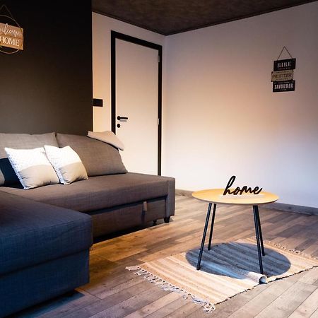 O Cocoon De Mya Villa Gedinne Ngoại thất bức ảnh